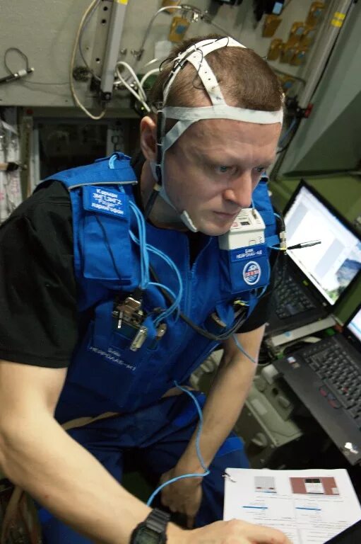 программа пролета мкс. мкс 27. мкс 27. самокутяев в космосе. панель управлений мкс 8к.