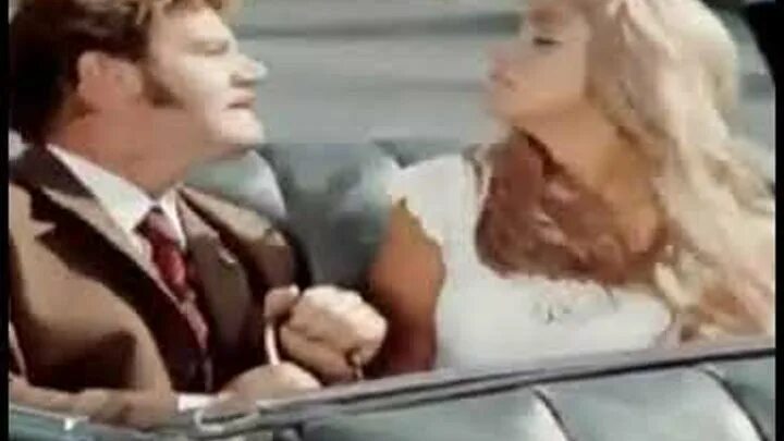 Мы с якиным улетаем в гагры. Мы с якиным улетаем в гагры
