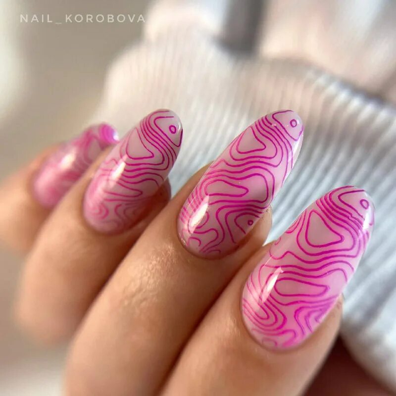 Валентина коробова маникюр. Korobova nail. Марина коробов ногти москва. Осенний маникюр аквариум. Маникюр френч с короной.