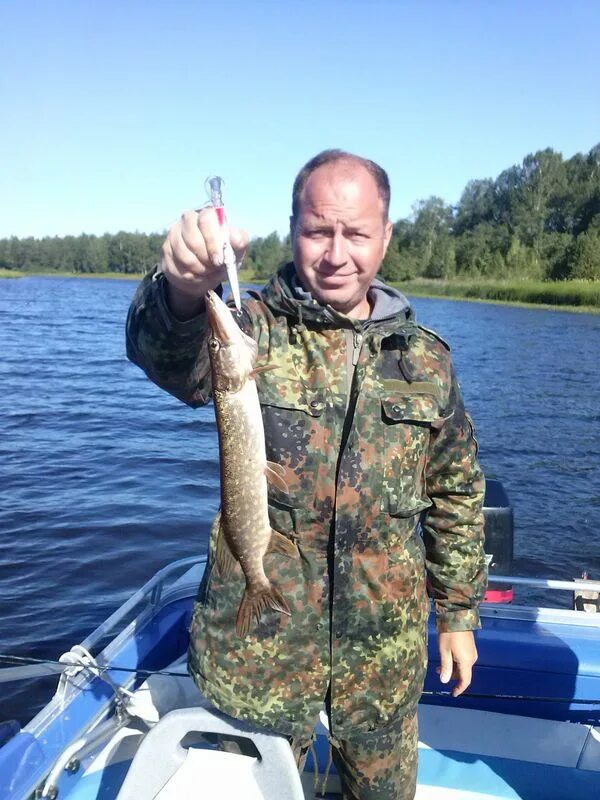 Ловля на рыбинском. База Ухра на Рыбинском водохранилище. Шершнёвское водохранилище рыбалка. Ухра Рыбинское водохранилище. Рыбинское водохранилище рыбалка.