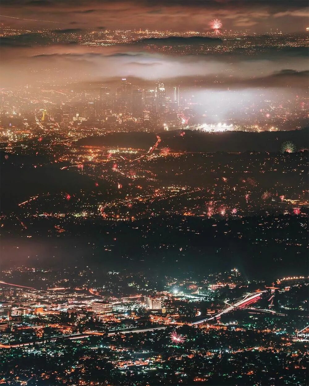 Лос анджелес фото через улицу мост. Пк игра ангел с крыльями. Вид на лос анджелес 4 к. Ночной город с высоты. Лос-анджелес.