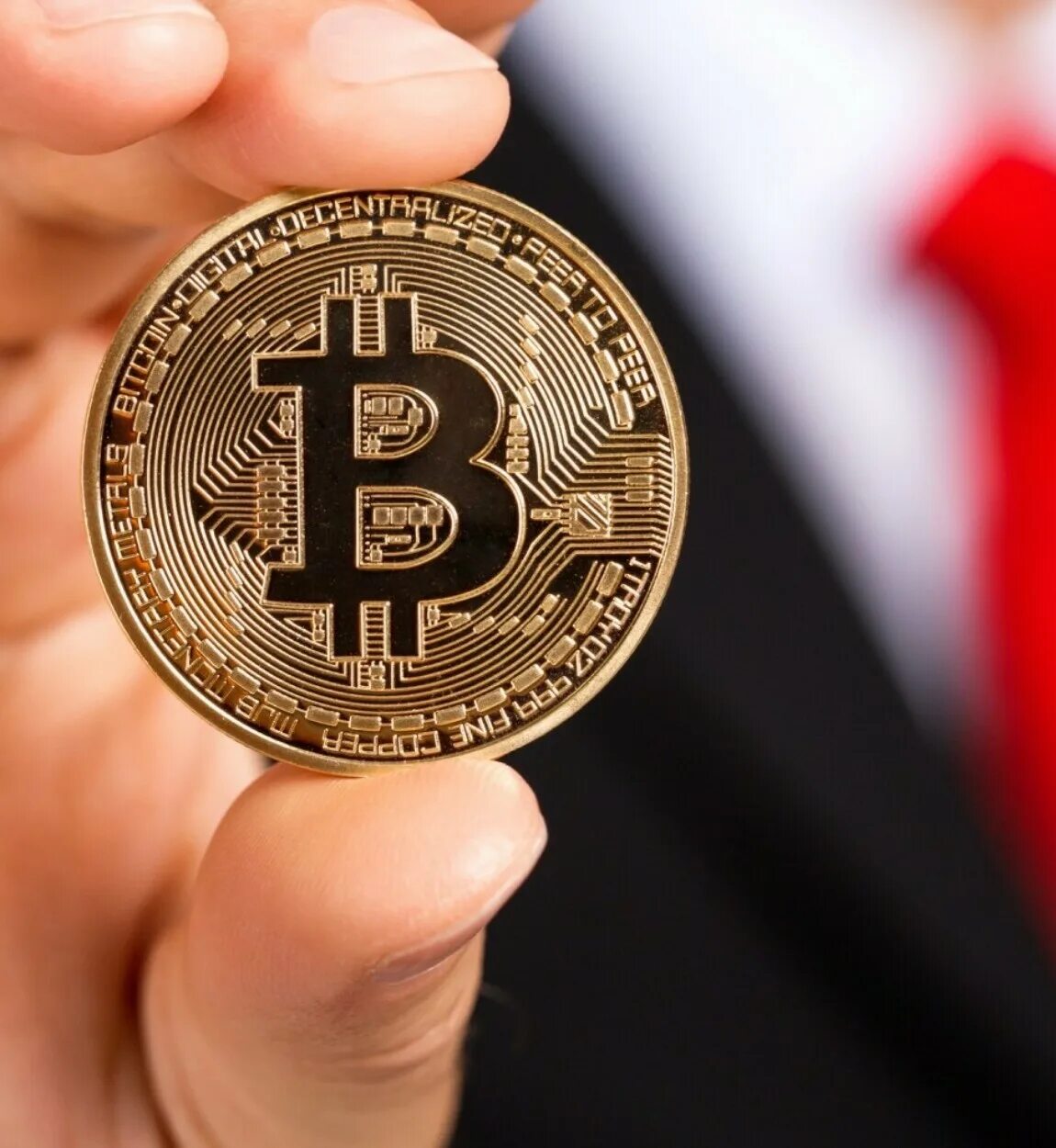 Первые биткоин. Монета сувенир биткойн (bitcoin). Монетка биткоин. Биткойн монета. Биткоин коин.