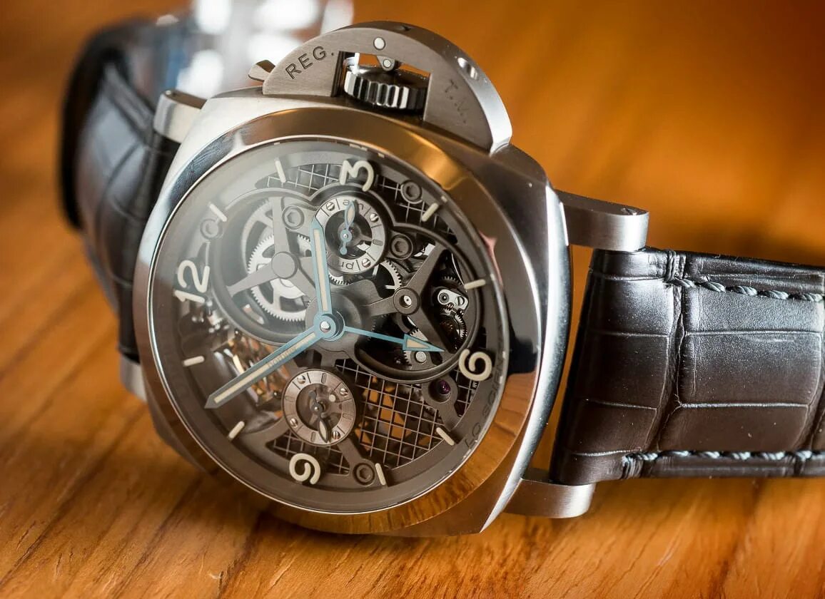 Оригиналы часов панерай. Panerai Luminor Skeleton. Панерай турбийон. Panerai Luminor Tourbillon. Luminor Panerai 1860.