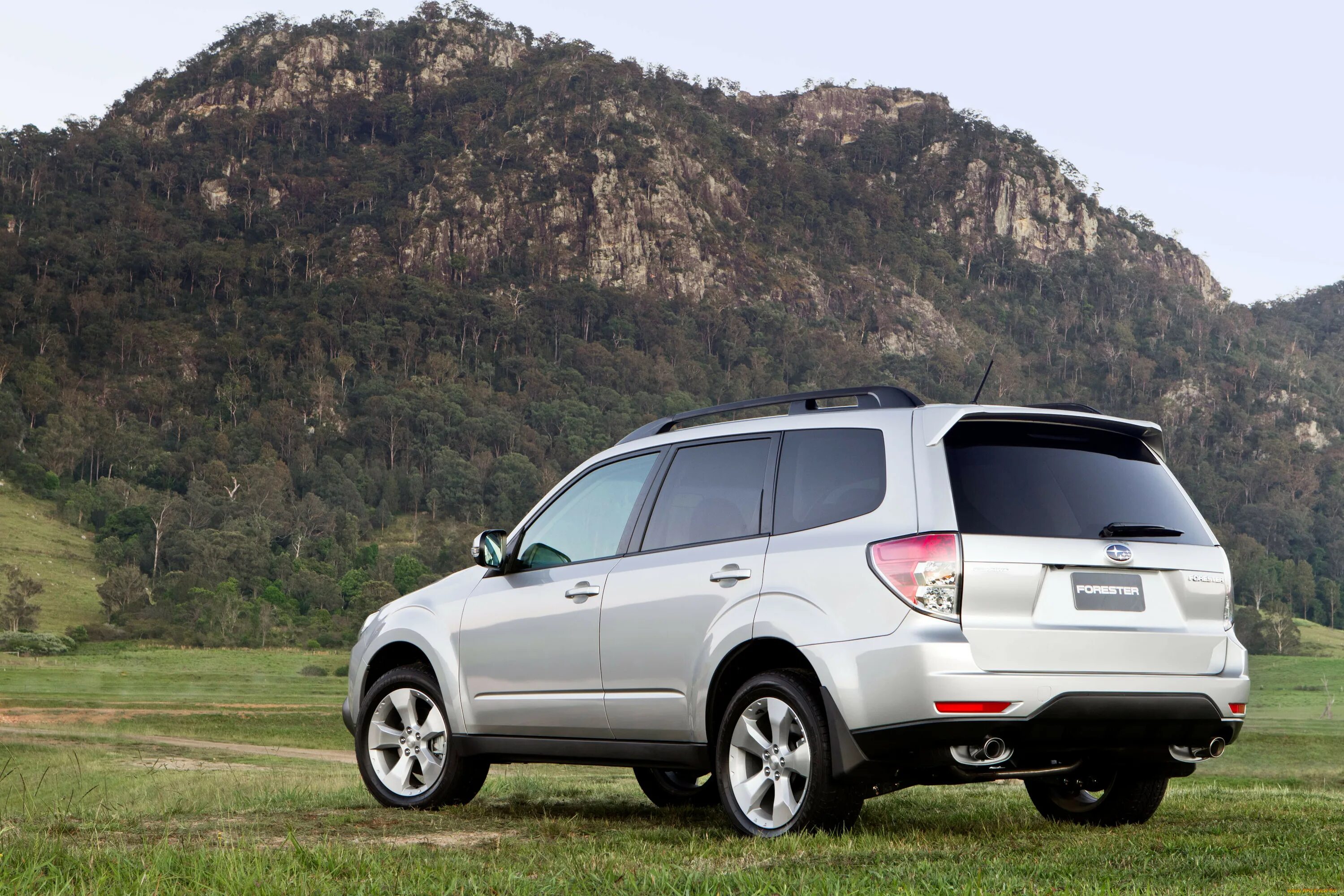 Subaru forester 2008-2012. Субару форестер 8 года. Субару форестер 8 года. Субару форестер джип 2008. Субару форестер 2008-2010.
