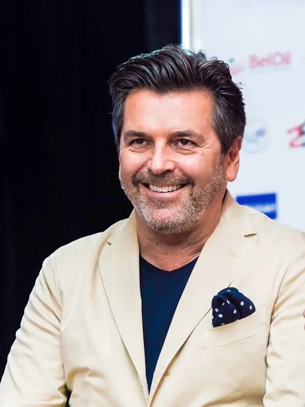 Modern talking thomas anders. Андерсон певец. Андерсон певец. Anderson paak wife. Jon anderson 1983.