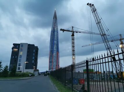 Лифт в лахта центре