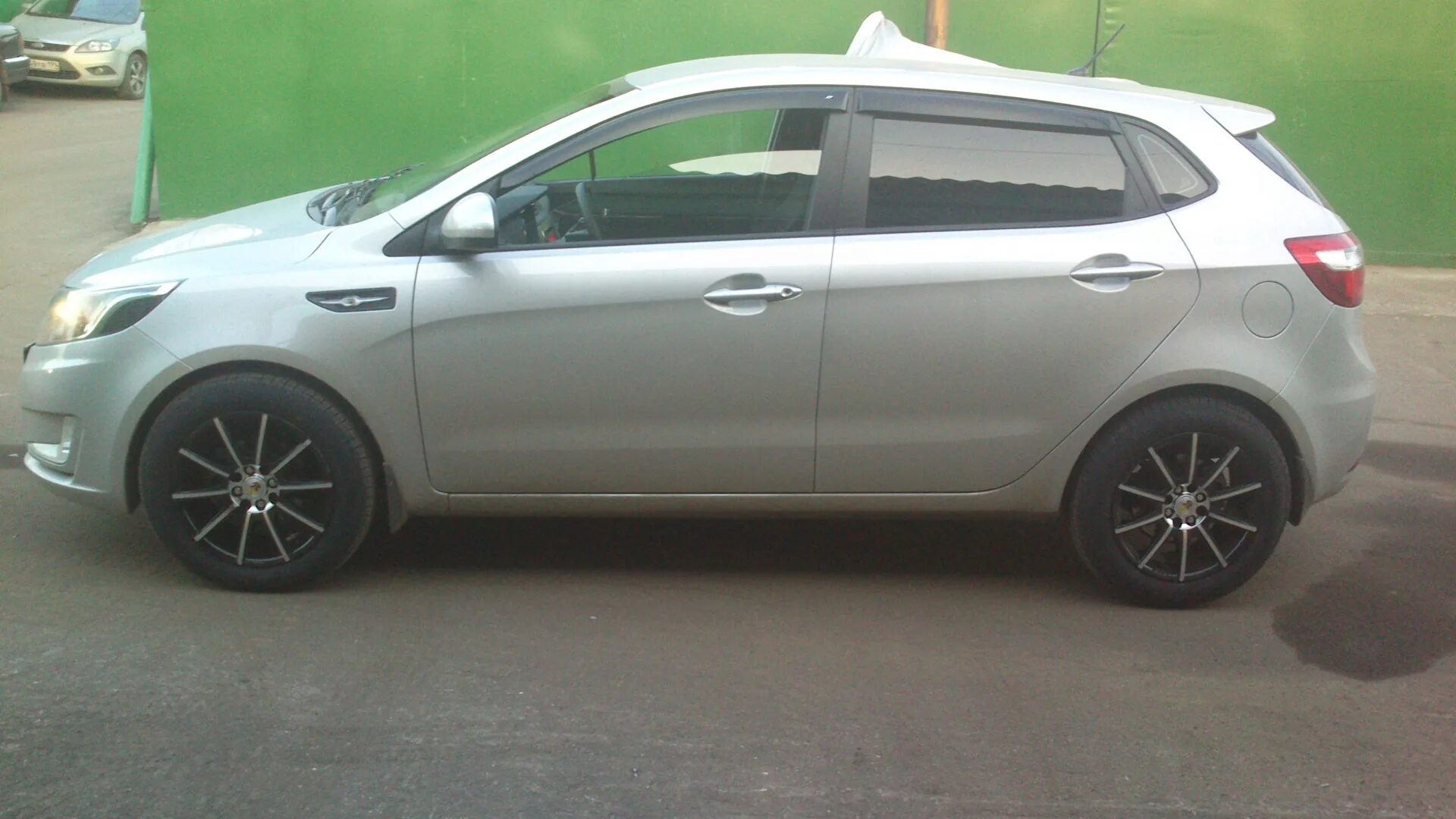Радиус r16. Диски скад r16 киа рио х. диски kl 147 kia rio. рио 3 хэтчбек r16. колесный диск crossstreet cr16 6xr15 4x100 et50 dia60.1.