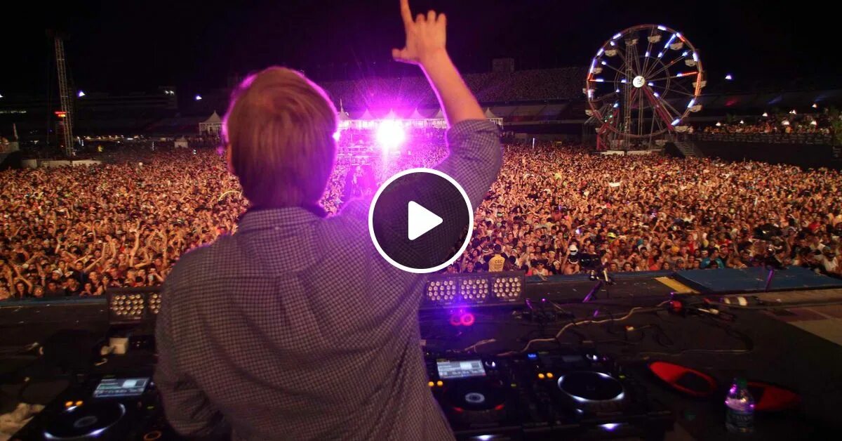 Avicii Tomorrowland. Avicii концерты 2014. Avicii концерт. Avicii Live Ultra 2016. Levels live