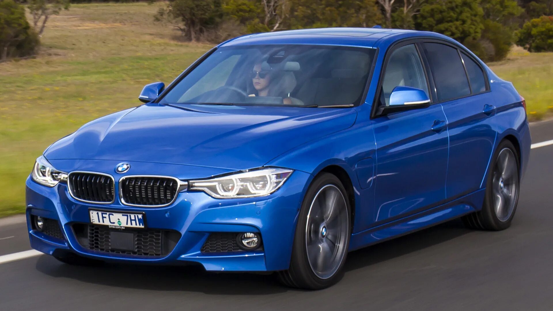 Гибридный седан бмв. Мягкий гибрид bmw. 20. Bmw 3 g20 coupe. Bmw 3 series 2020.
