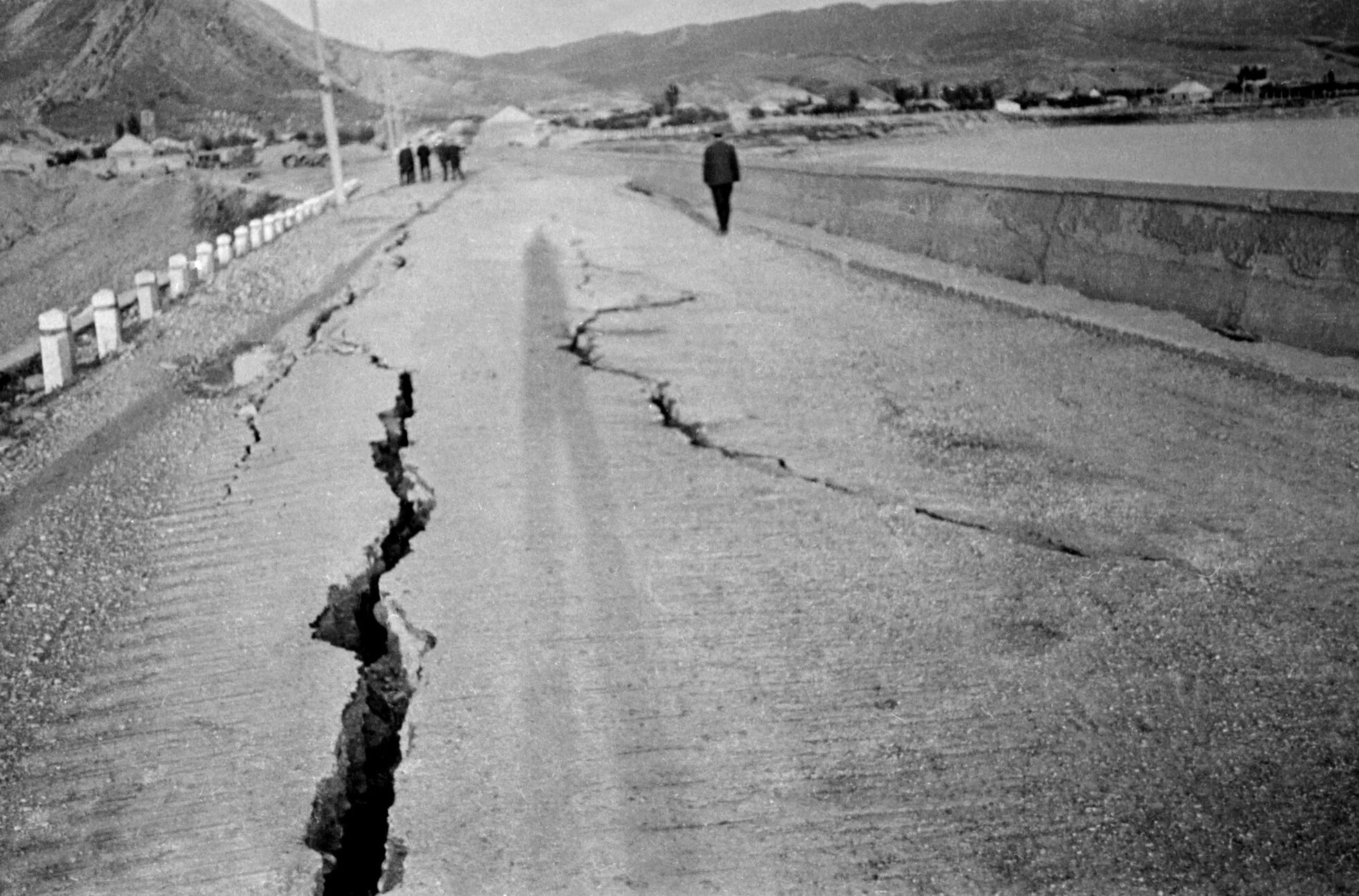 Области землетрясение в дагестане. Землетрясение в Дагестане 1970. Землетрясение в Махачкале 1970. Землетрясение 1970 года в Дагестане. Юнгай Перу 1970 год.