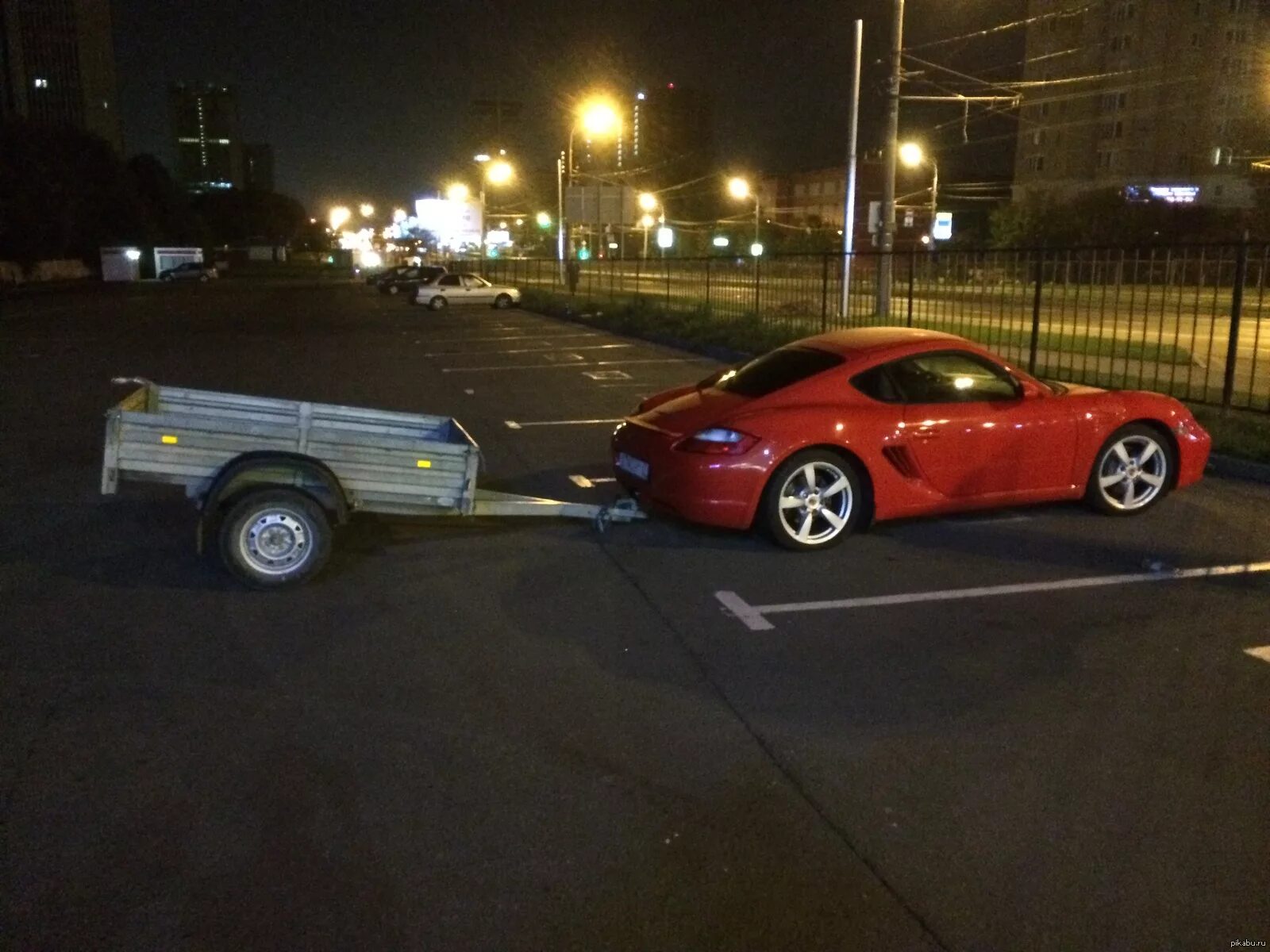 Феррари с прицепом. Спортивная тачка с прицепом. Porsche с прицепом. Ламборджини с прицепом.