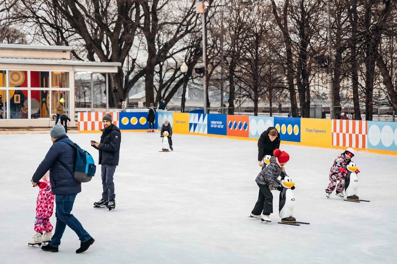 Катки в Москве парк Горького. Каток на Горького Москва. Каток в парке Горького Москва. Каток парк Москва Горького Москва. Купить билет пг