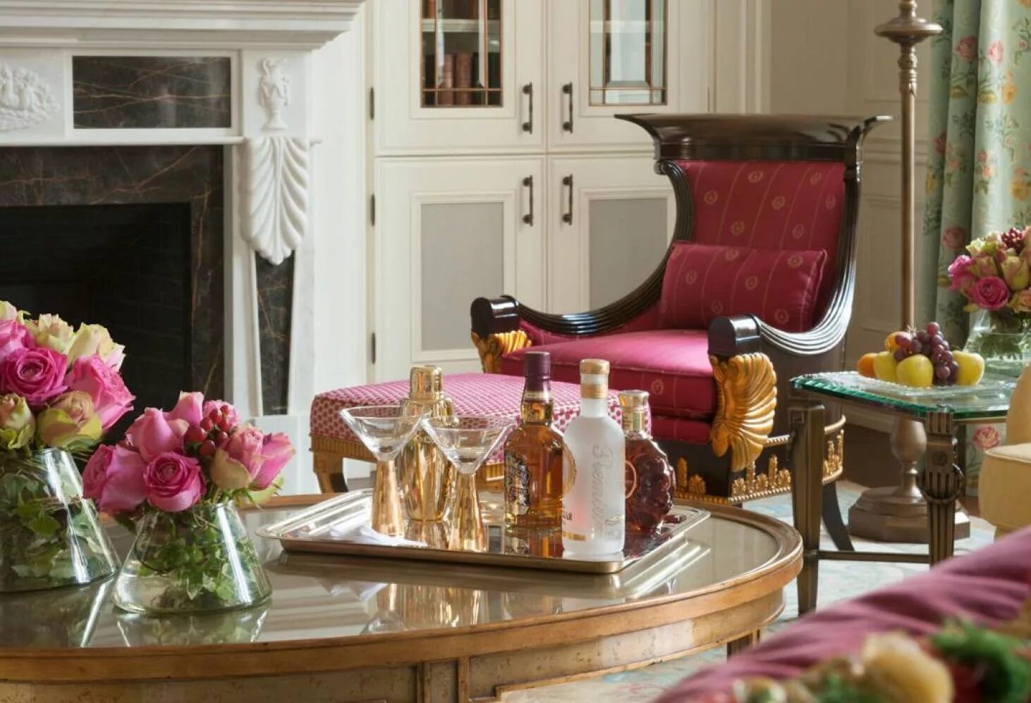 Отель four seasons lion palace. Фо сизонс петербург. Отель four seasons lion palace. Petersburg. Лион палас санкт-петербург отель.