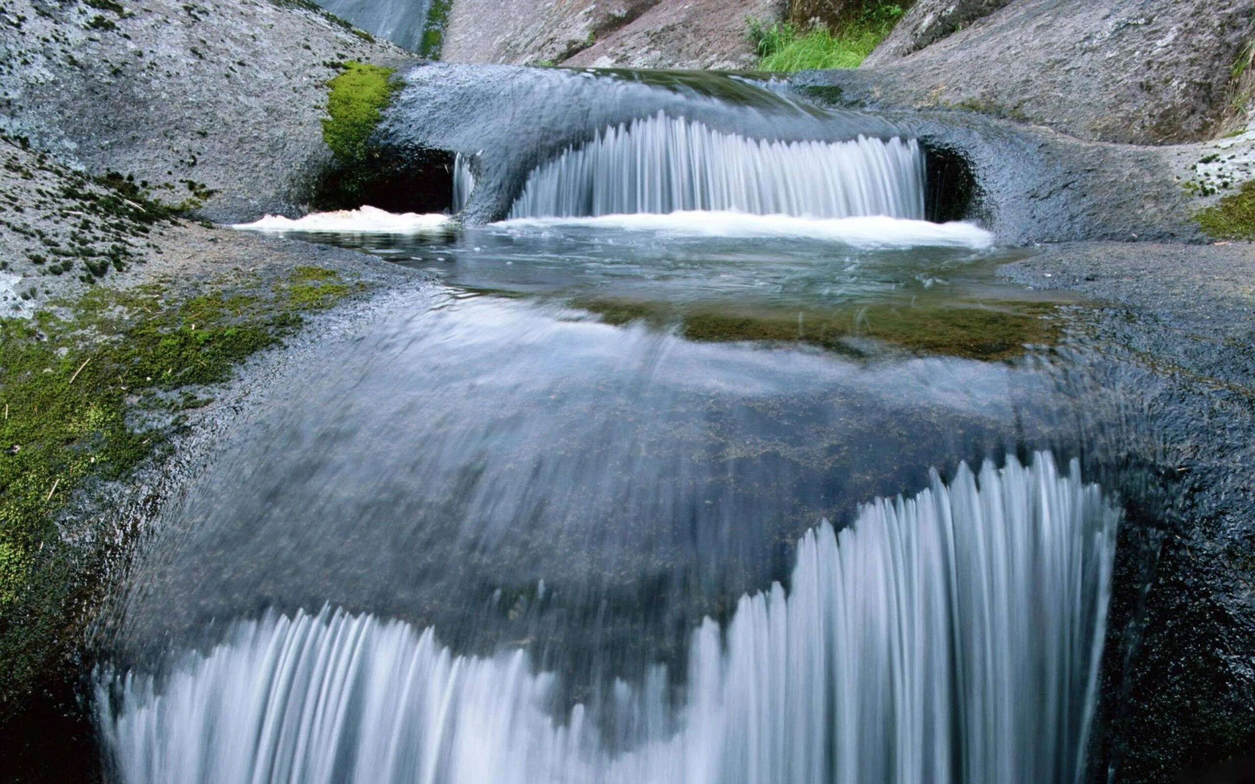 Внутренние водопады. Водопад Годафосс, Исландия. Капнистави водопад. Водопад Легвтахеви. Калагашский водопад.