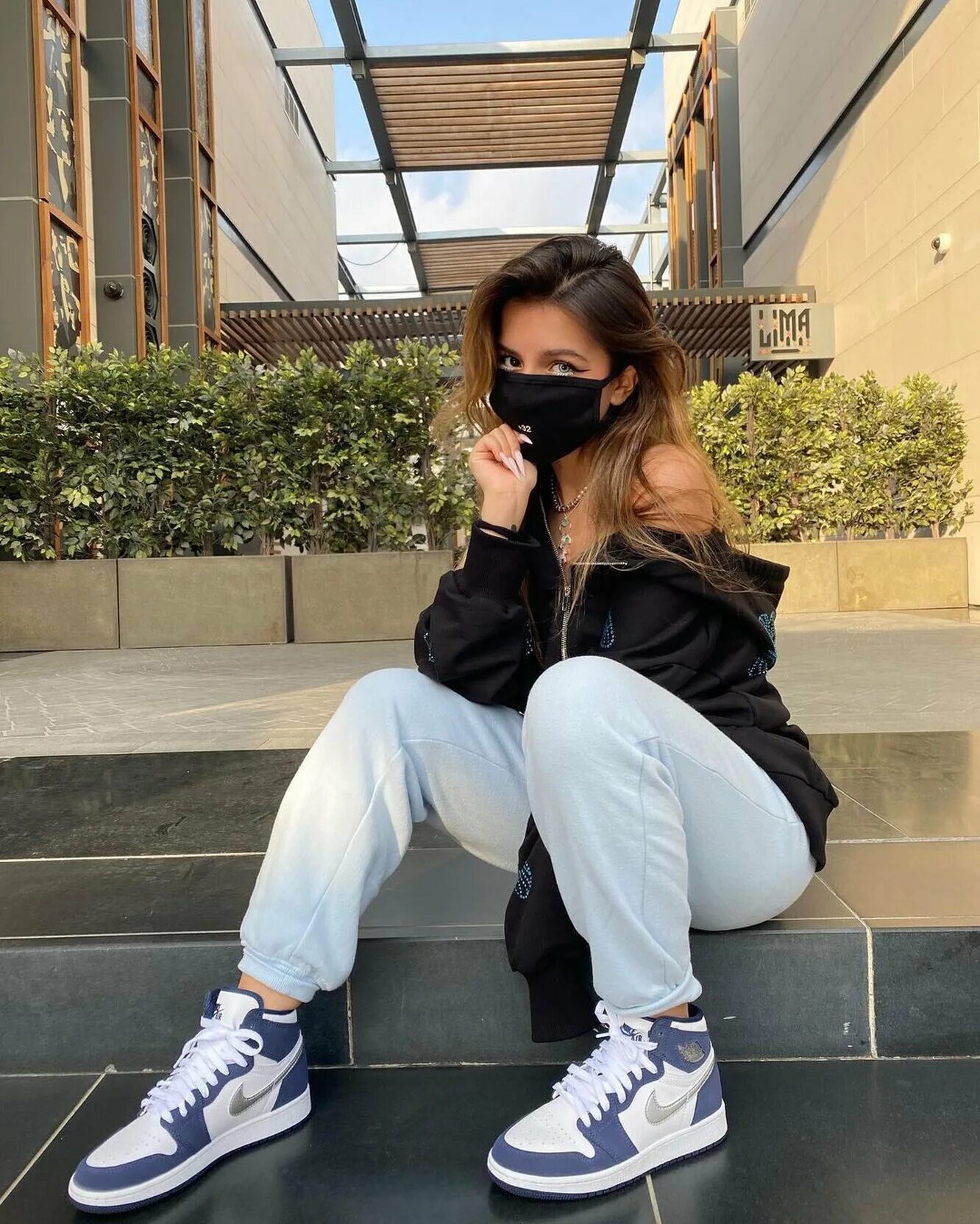 Tenderlybae. Амина тендерлибае. амина мирзоева tenderlybae. амина блогерша. амина блоггер 2025.
