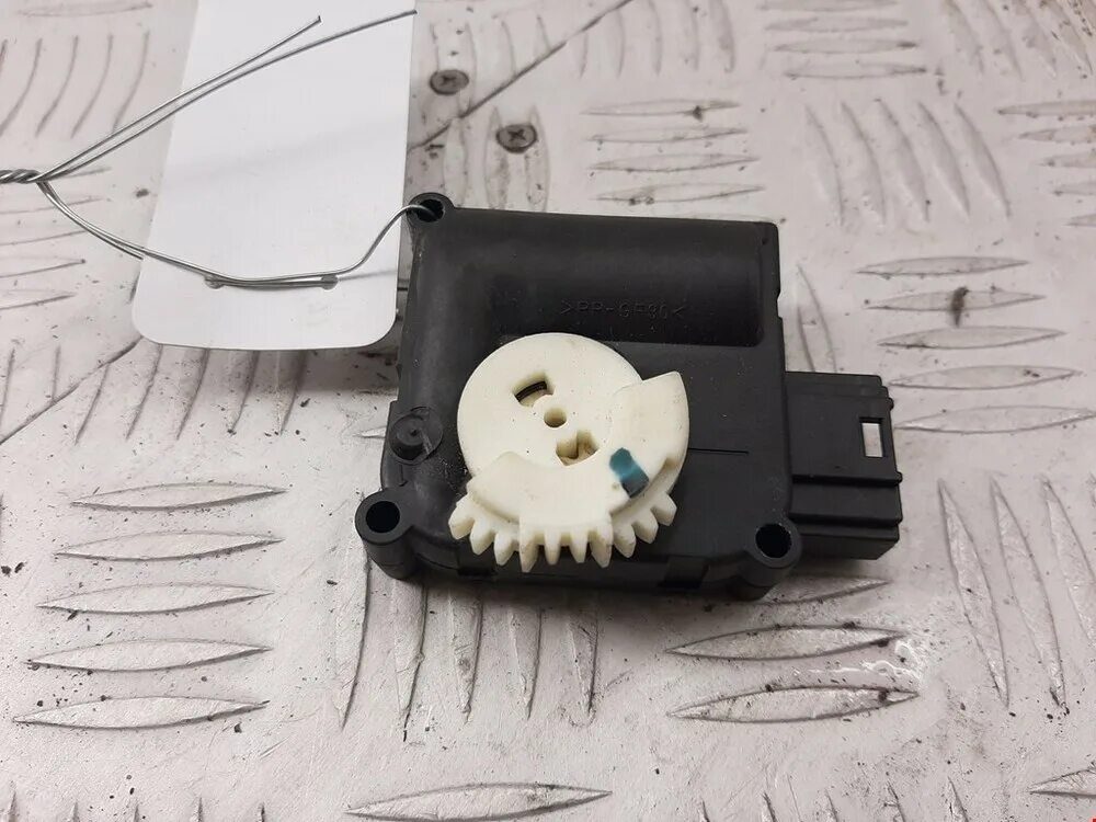 Сервопривод ауди. Сервопривод ауди. Сервопривод ауди. Моторчик сервопривода ауди 100с4. Сервопривод ауди.