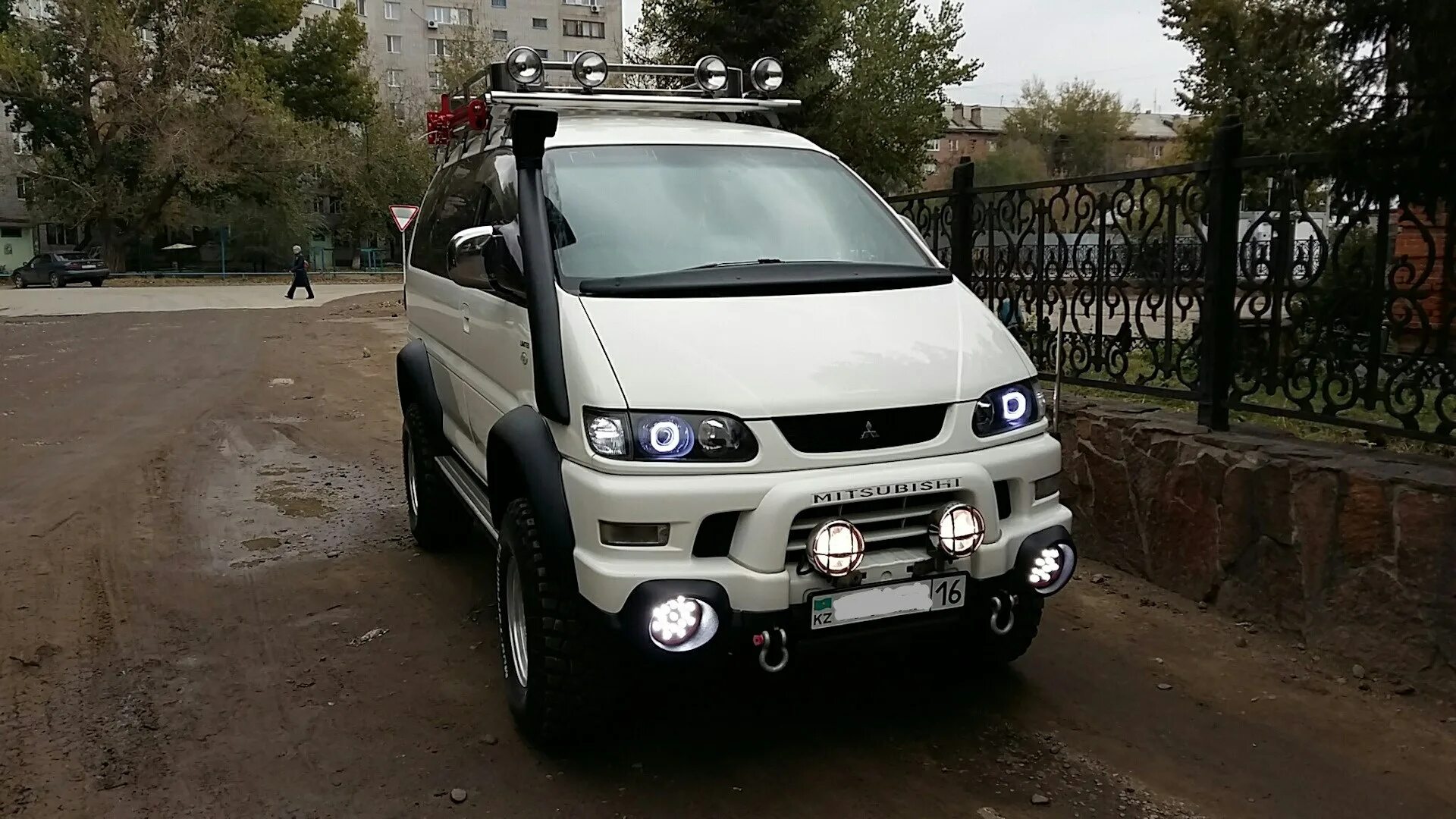 Mitsubishi delica d4. Delica d4. Mitsubishi delica pd8w. Delica d4. Delica d4.