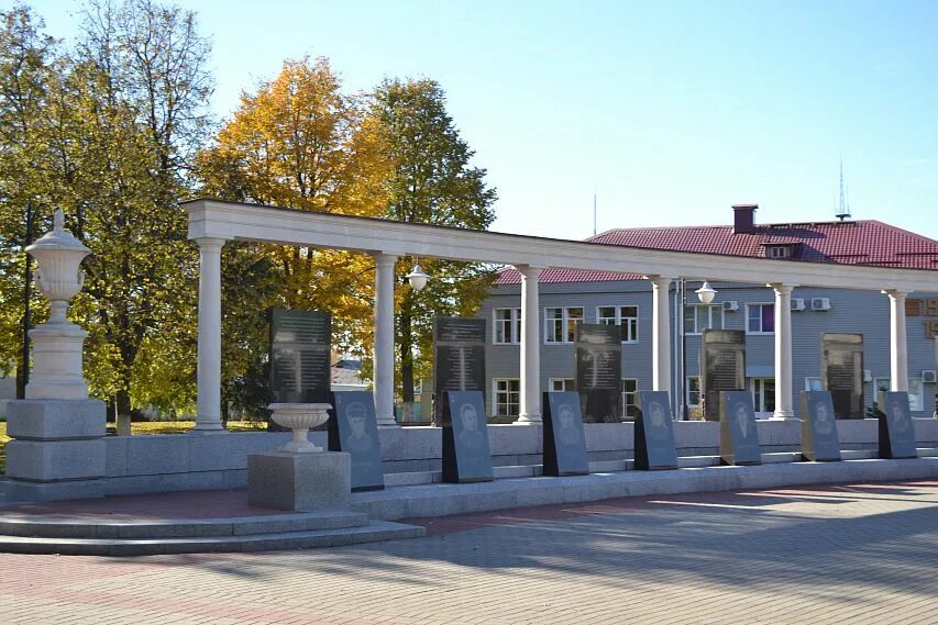 П поныри. Поныри мемориальный комплекс. мемориальный комплекс тепловские высоты курск. поныри курск мемориальный комплекс. поныри музей курской битвы.