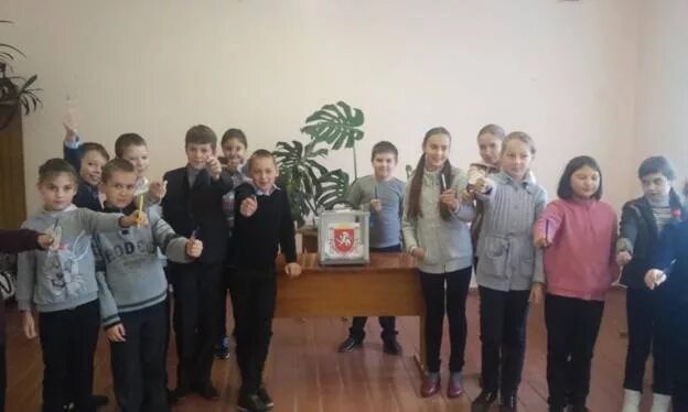 Завет-ленинский джанкойский район школа. Выпускники завет ленинской школы крым. Завет-ленинская школа джанкойского района. Завет-ленинский джанкойский район. Завет ленинский школа.