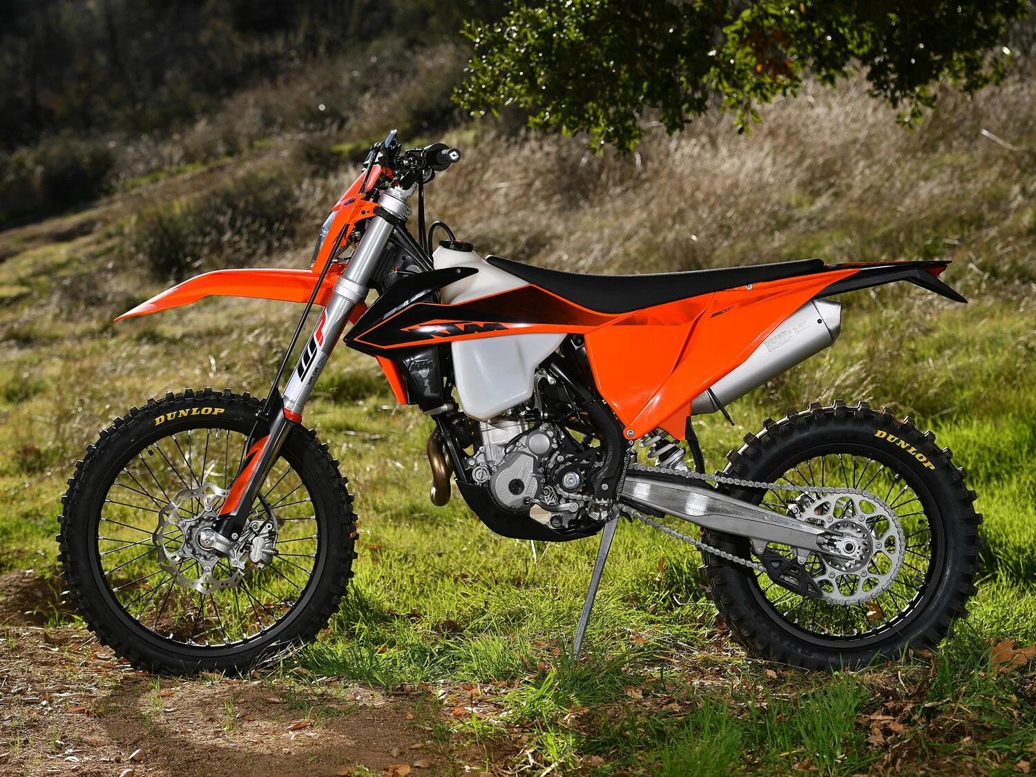 Husqvarna fe 350. Ктм 350 эндуро. Эндуро 450 кубов. Мотоцикл эндуро 350. Мотоцикл ktm 350 exc-f.