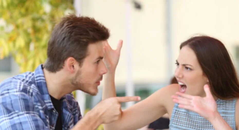 Argue. Эмоциональный конфликт. Мужчина и женщина спорят. Люди ругаются. Мужчина и женщина.