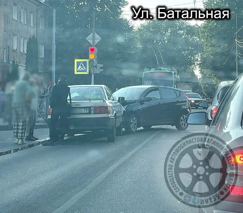 автолюбители комьюнити. перекресток инженерная и киевская калининград. дтп в чкаловском районе московской области. клопс калининград картинки. автолюбители калининграда.