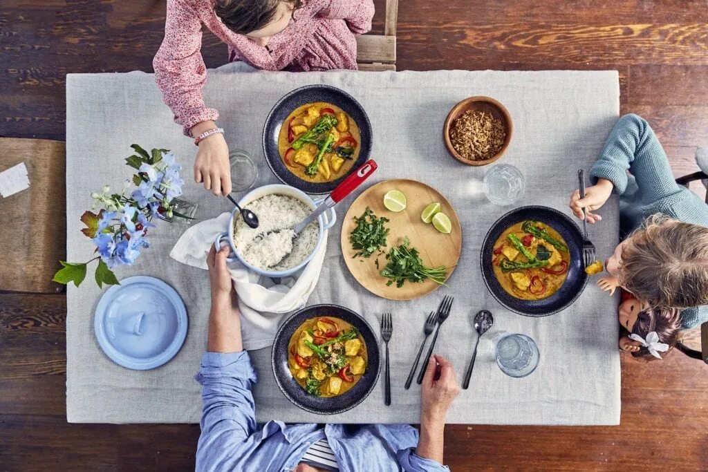 Justin dinner for two hours cook. Family traditions. family dinner. dinner kids. dinner time.