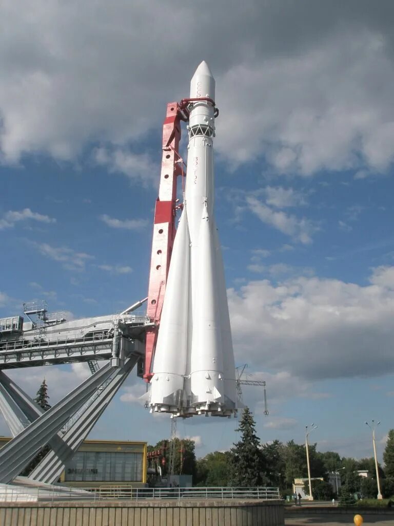 Фото ракеты гагарина. Ракета Восток 1 Гагарина. Ракета Восток Гагарин. Ракета Восток Юрия Гагарина.