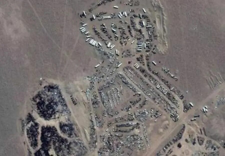 Карта кладбища техники. Кладбище техники Чернобыль на карте. Кладбище техники вид сверху. Кладбище техники карта. Кладбище техники в Чернобыле на карте со спутника.