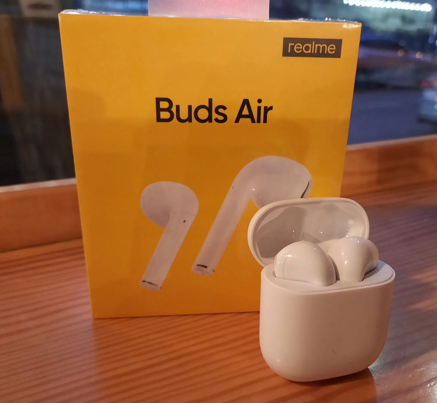 True wireless realme buds air 5. Наушники Realme Buds. Наушники вкладыши беспроводные Realme. Наушники Realme Pro 4 TWS. Беспроводные наушники Realme TWS.