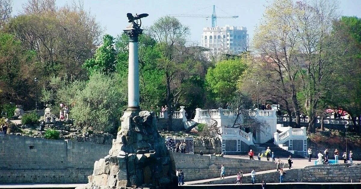 Крым севастополь вмф. Памятник нахимова севастополь. Крым город севастополь. Севастополь 23. Штаб флота севастополь черноморского флота.