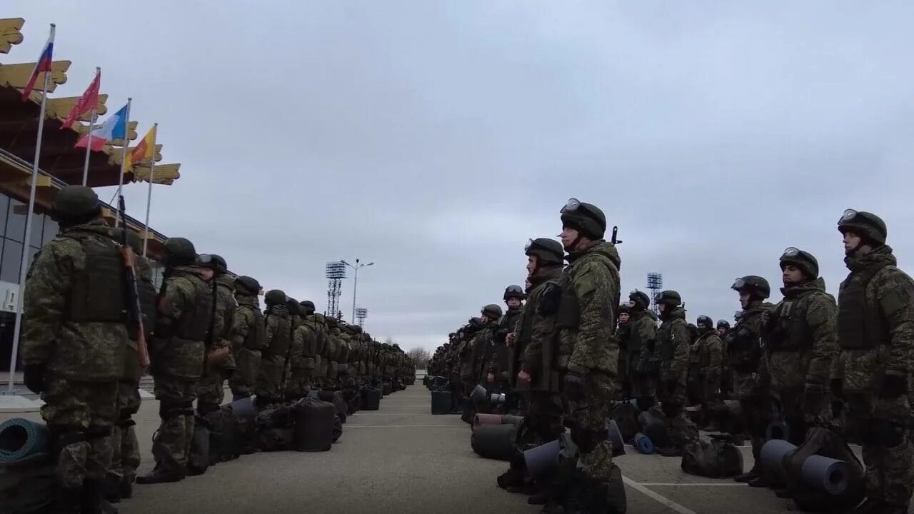 Когда закончится сво на украине 2024 году. Специальная Военная операция. Российские военные едут в Украину. Мобилизация спецоперация. Военная полиция на Украине 2022.