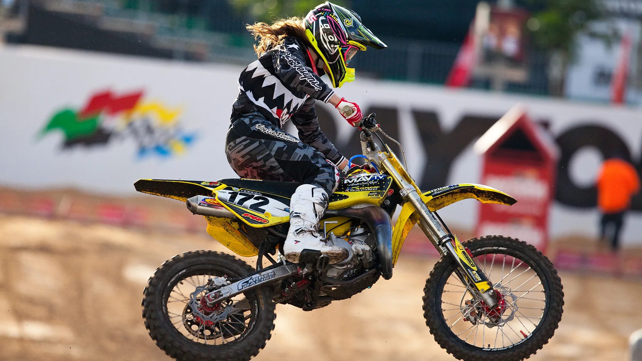 экипировка для мотокросса женская. женский мотокросс. холкина алена эндуро. эндуро девушки. мотофристайл девушки.