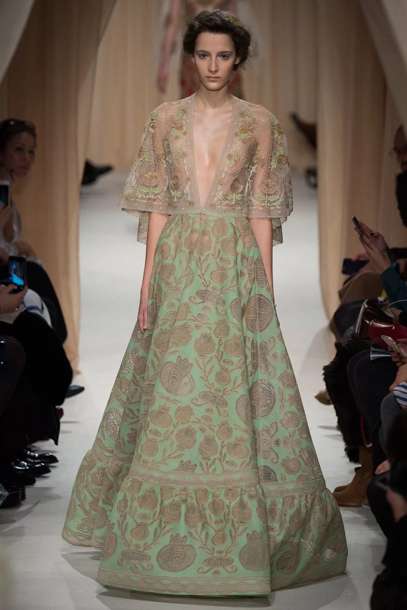 Коллекция Valentino Couture Spring 2015. Валентино Гаравани 2022. Valentino ss2015. Couture collection