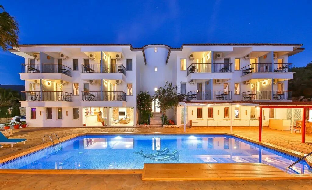 Небольшие красивые отели. Частные отели в турции. Небольшой отель на берегу моря. Dogan hotel анталья турция. Саригерме турция.