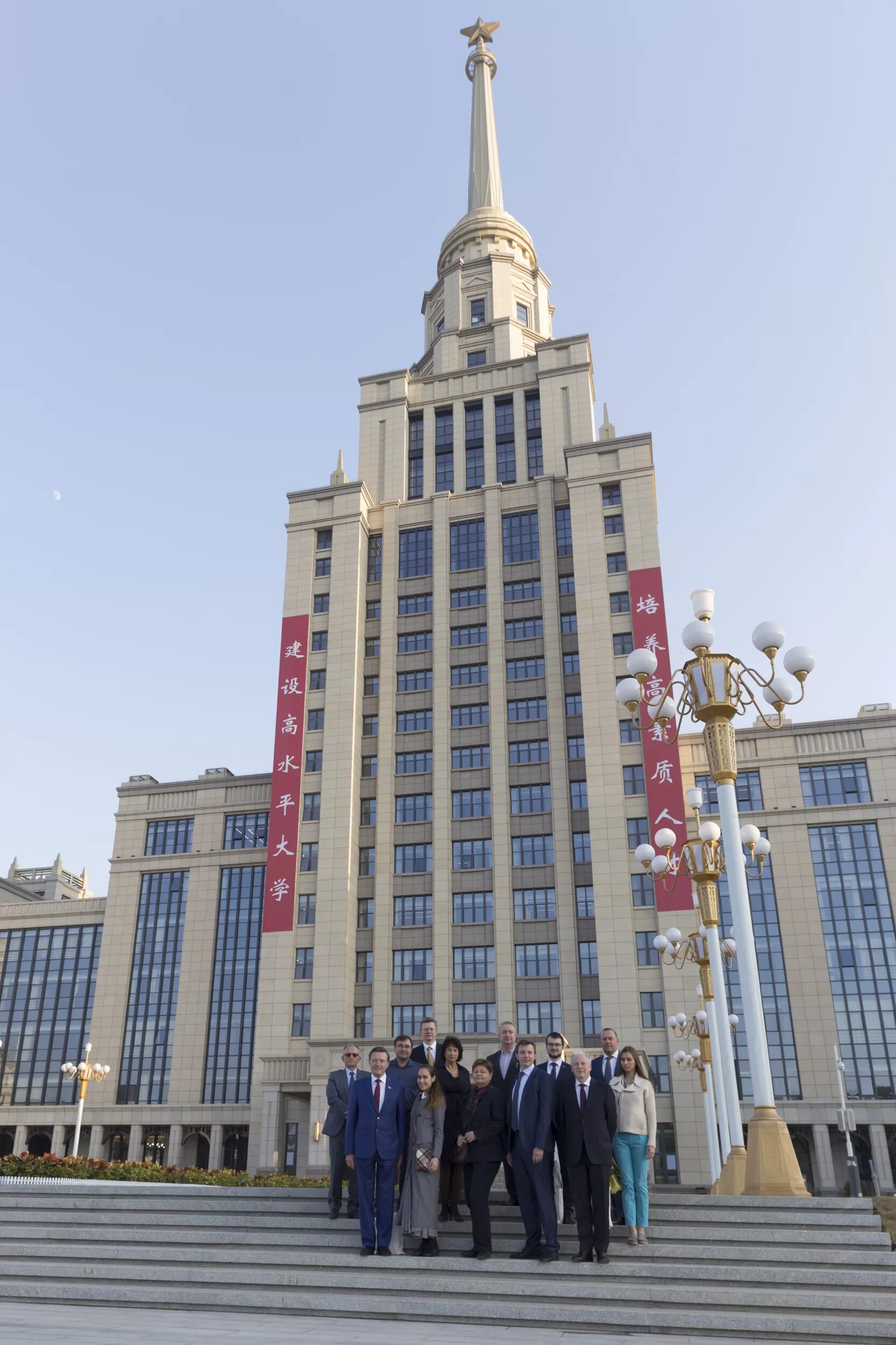 Университет мгу ппи. МГУ Шэньчжэнь. Шеньжень МГУ. МГУ ППИ Шэньчжэнь.