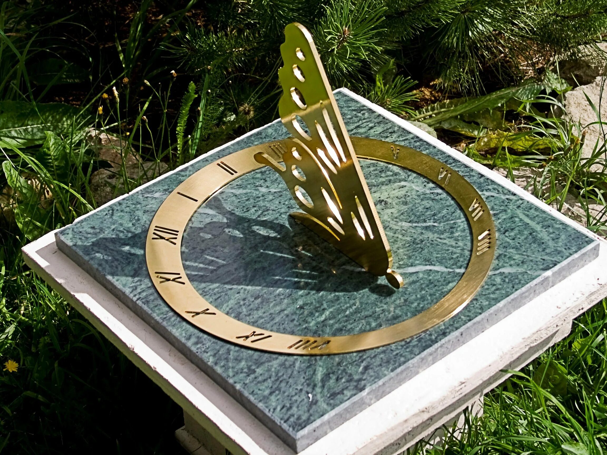 Make your own sundial