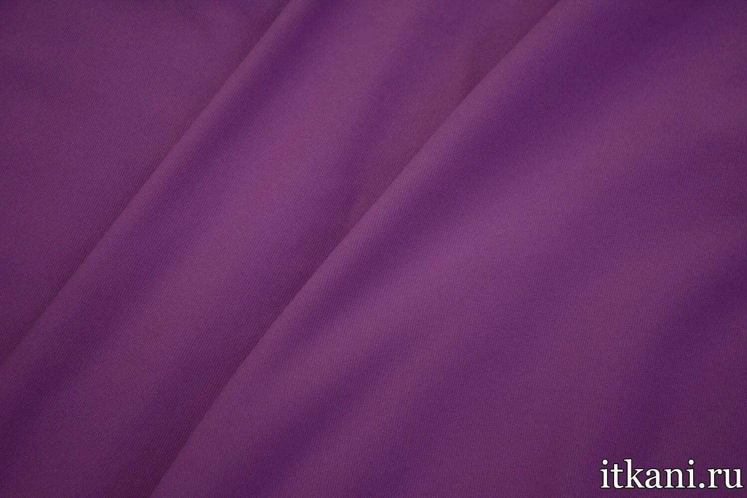 Ткань трикотаж полиэстер. Полиэстер эластан ткань. Костюмная ткань малинового цвета. Плотность ткани полиэстер. Ткань трикотаж полиэстер.