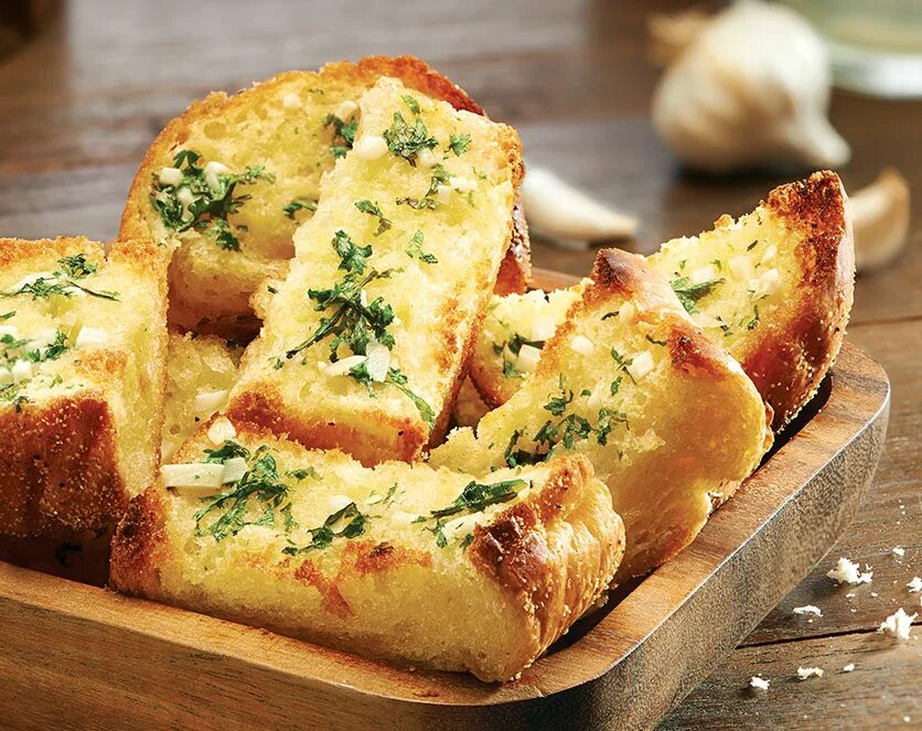 Garlic Bread. Bread and Cheese. Cheese garlic. Garlic Croutons with Blue Cheese Dip Black Bread. Al pan pan