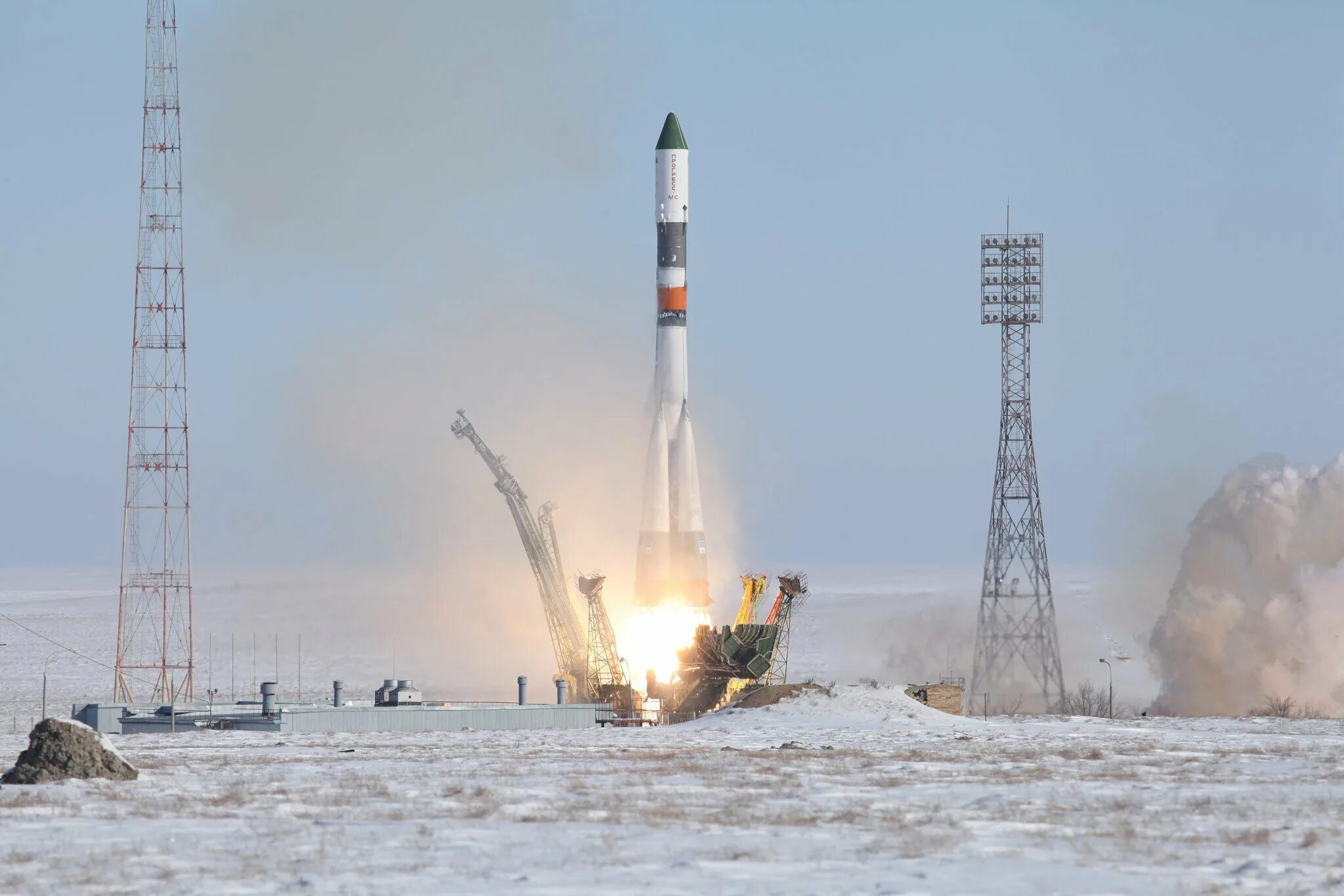 Площадка для запуска ракет. Роскосмос байконур. космодром байконур старт ракеты союз. космическая станция байконур. мыс канаверал космодром.