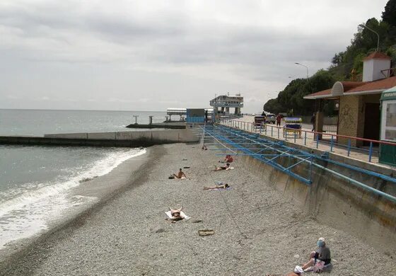 Северная двина алушта. Алушта заброшенный пансионат северная двина. Пляж северная двина алушта. Санаторий северная двина. Северная двина алушта.