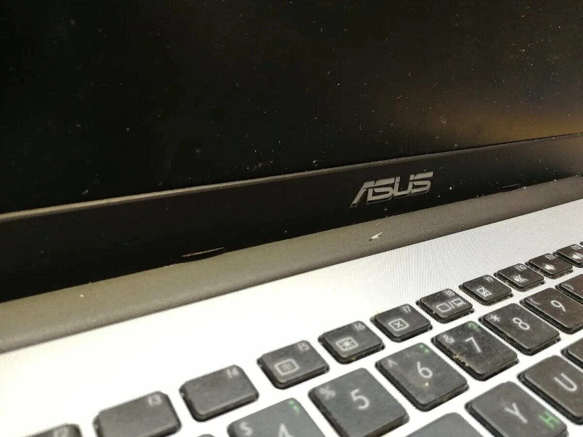 Что делать если не включается ноутбук asus. Ноутбук асус d540m. Ноутбук асус включение. Ноутбук асус не. Не включается ноутбук асус.