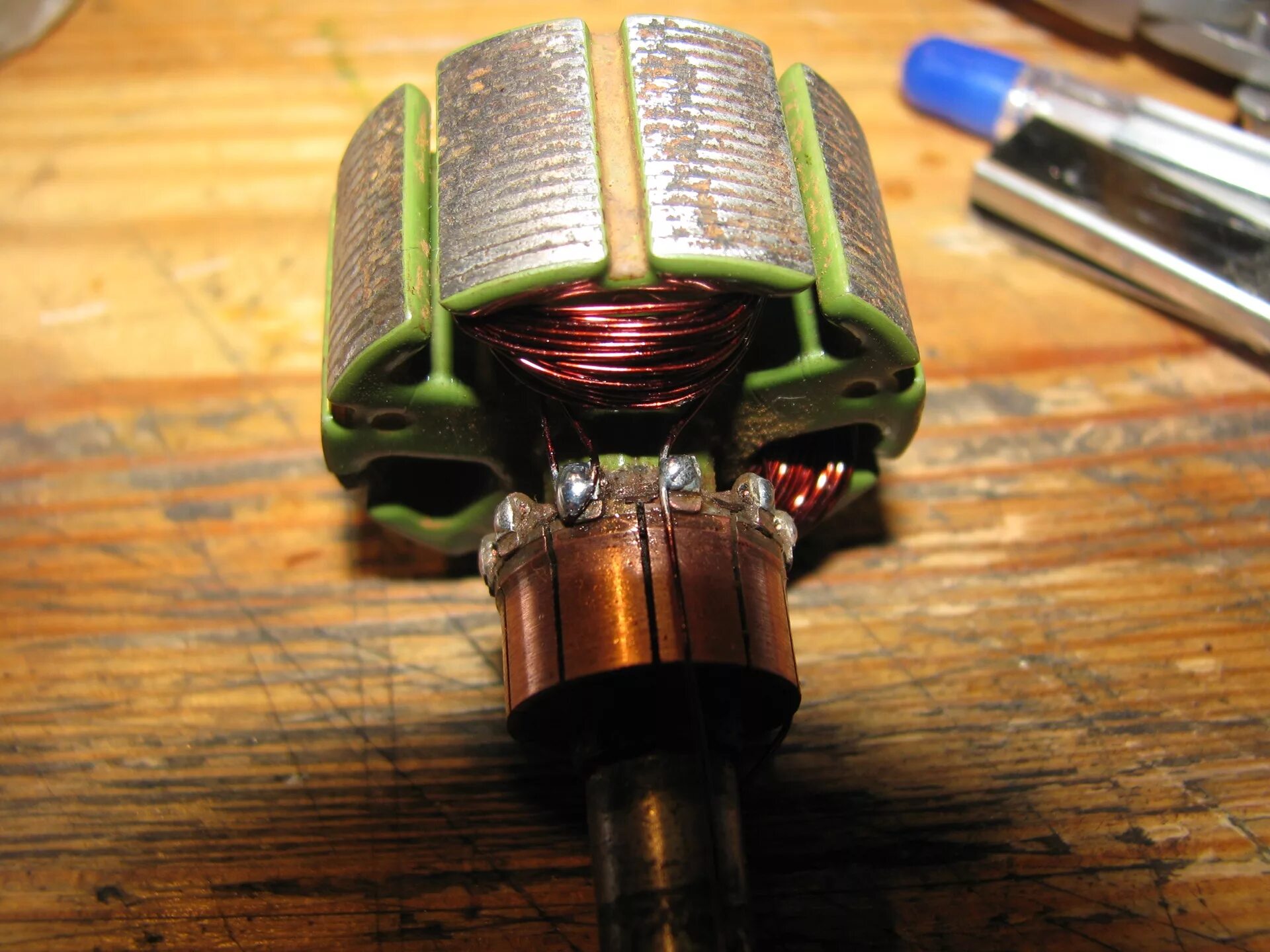 Якоря электродвигателя tr111e. Перемотка якоря 220 вольт 32 ламели коллектора. Перемотка ротора. Ротор статор якорь. Перемотка якоря на 12 пазов 24 ламели.