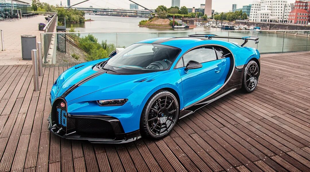 Бугатти ЧИРОН. Бугатти ЧИРОН 2021. Bugatti Chiron super Sport 2021. Бугатти Chiron Sport. Bugatti chiron в рублях