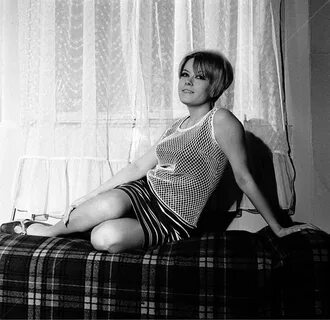 Slideshow wendy richard naked.