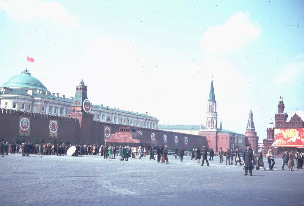 Москва 1982 фото. 1982 год ссср москва. кремль 1982 год. красная площадь 1982. ссср 1982 фото.