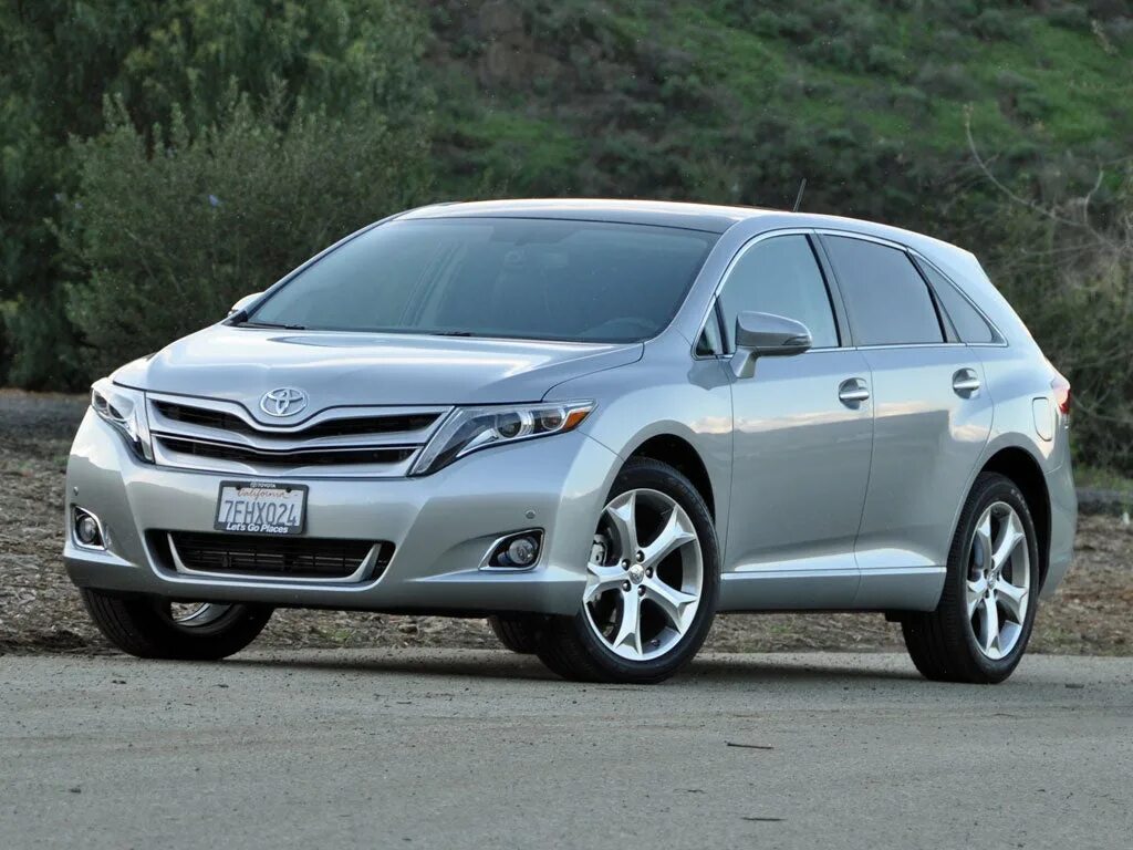 Тойота венза купить новую. Toyota Venza 2015. Toyota Venza 2014. Тойота венза 2010. Toyota Venza 4wd.