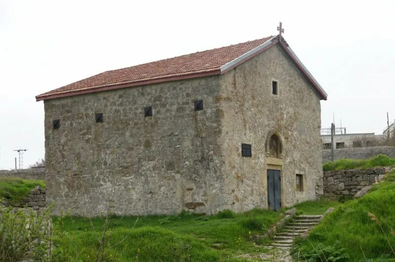 Сайт берд. Айоц-берд. берд. айоц банак фото.