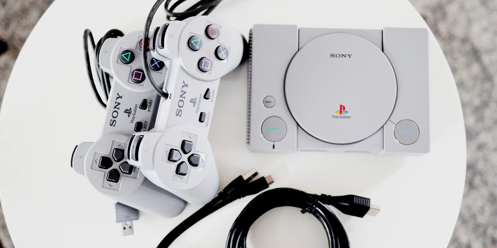 Приставка сони старая. Приставка sony ps1. Приставка сони старая. Sony 1 приставка. Сони плейстейшен 1 старая.