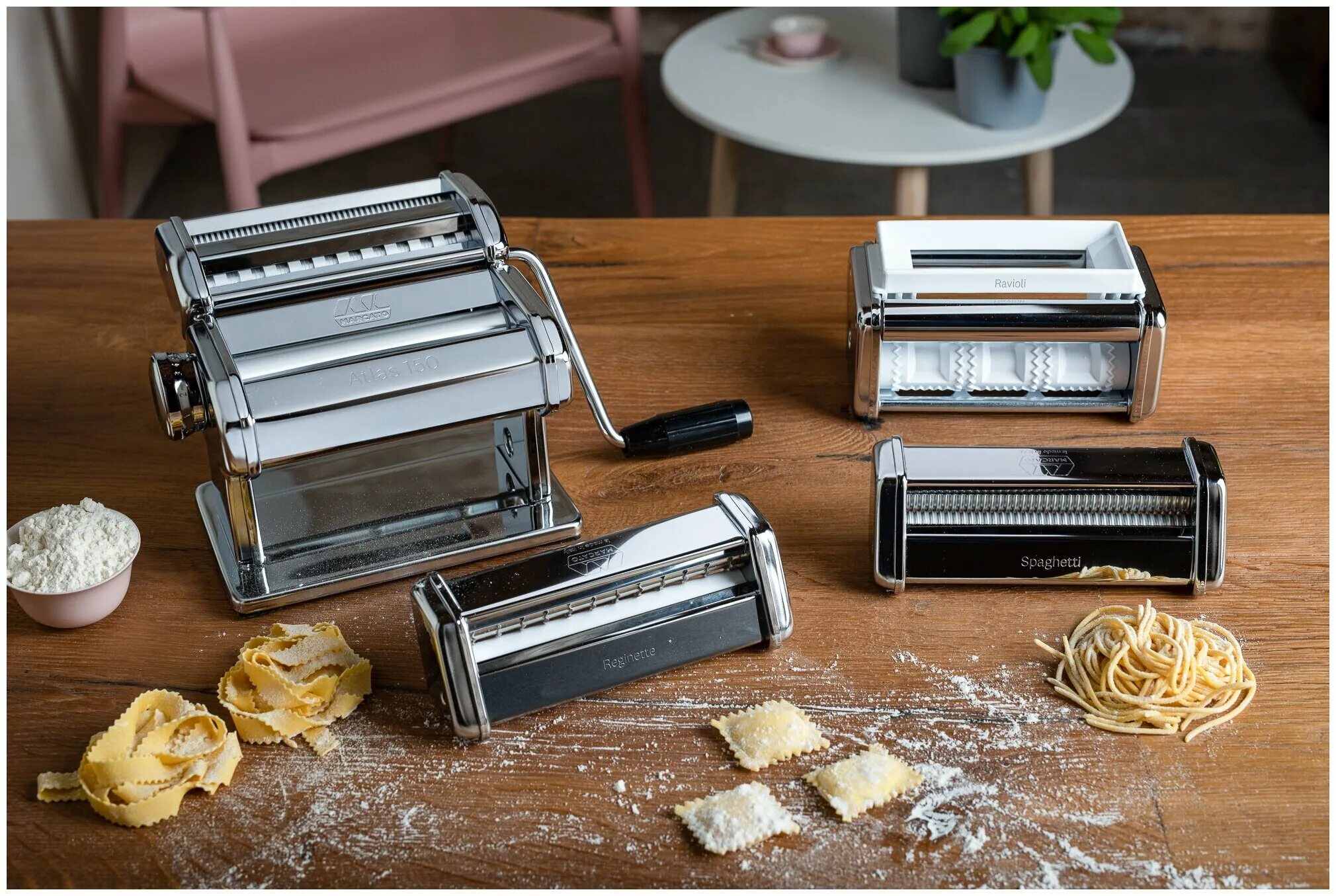 Атлас 150. Лапшерезка тестораскатка atlas 150. Тестораскатка атлас 150 маркато. Лапшерезка тестораскатка atlas 150. Электрический блок для лапшерезки atlas marcato.